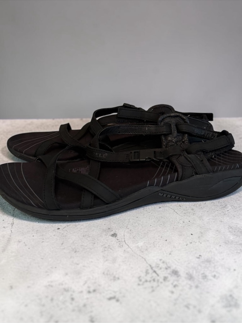 Merrell Aster Strappy Black Leather Sandals Women's Size 10 (J36774)